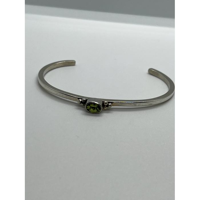 925 STERLING SILVER  PERIDOT BRACELET