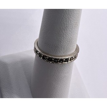 925 Sterling Silver & Marcasite Band Ring Size 6