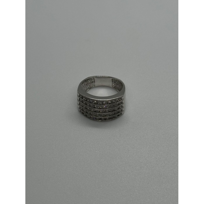 14K WHITE GOLD  DIAMONDS RING SIZE 5.5