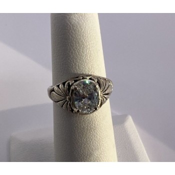 925 Sterling Silver & CZ Kbn Ring Size 4.5