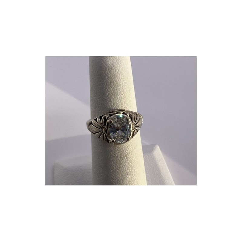 925 Sterling Silver & CZ Kbn Ring Size 4.5