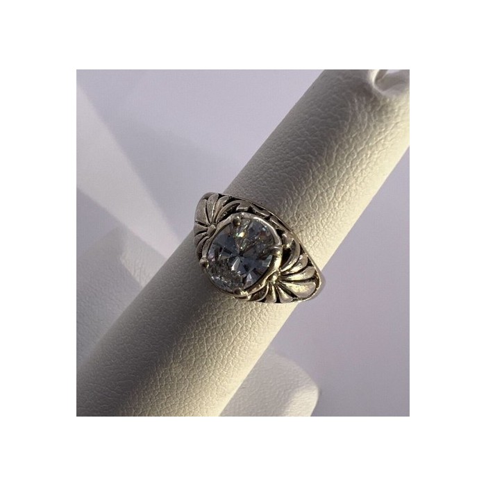 925 Sterling Silver & CZ Kbn Ring Size 4.5