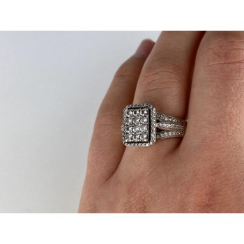 925 Sterling Silver CZ Ring Size 7