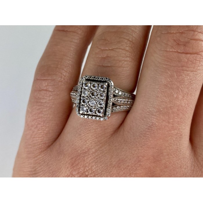 925 Sterling Silver CZ Ring Size 7