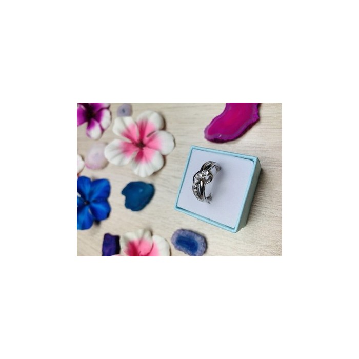 925 Sterling Silver White Topaz Ring Size 6.5