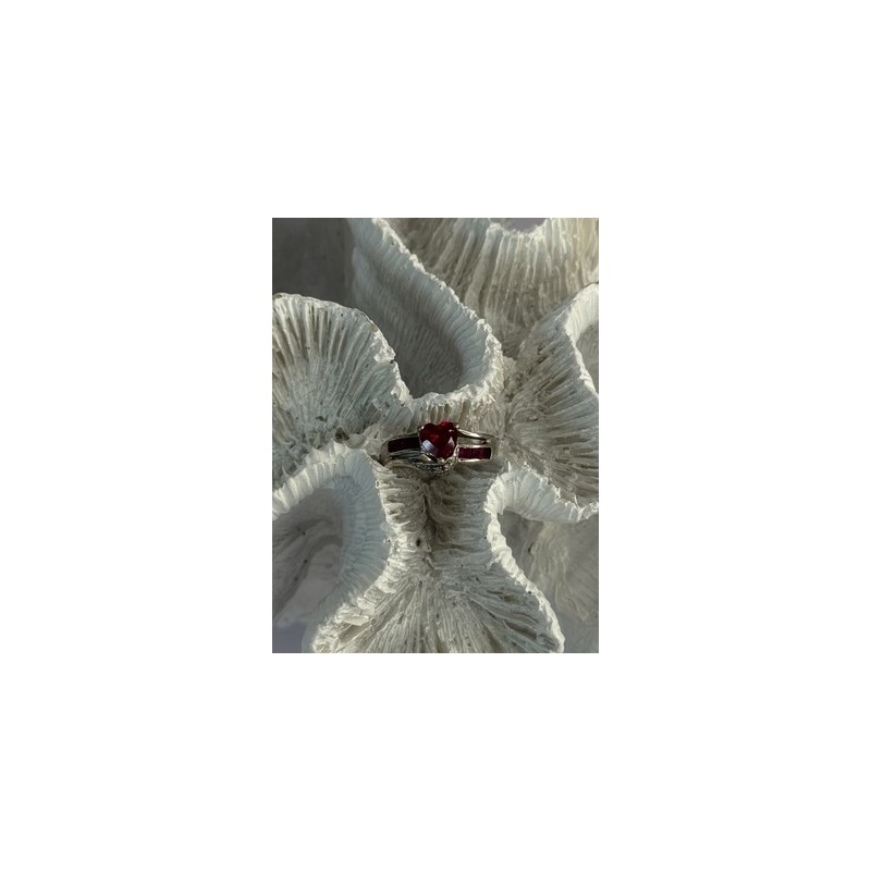 925 Sterling Silver Spinel Heart Ring Size 5