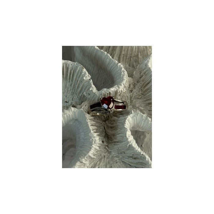 925 Sterling Silver Spinel Heart Ring Size 5