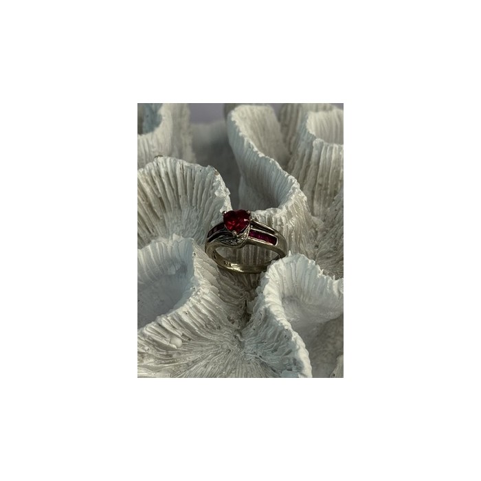 925 Sterling Silver Spinel Heart Ring Size 5
