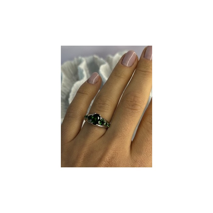 Classy 925 Sterling Silver Emerald Ring Size 7