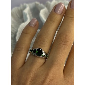 Classy 925 Sterling Silver Emerald Ring Size 7
