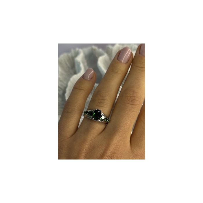 Classy 925 Sterling Silver Emerald Ring Size 7