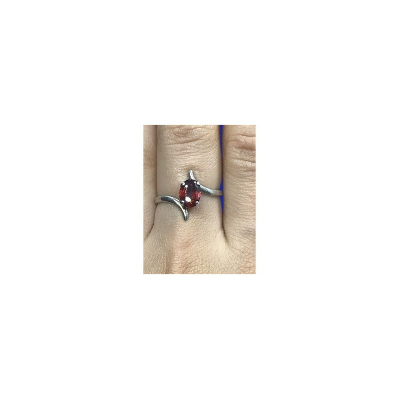 925 Sterling Silver Garnet Ring Size 8