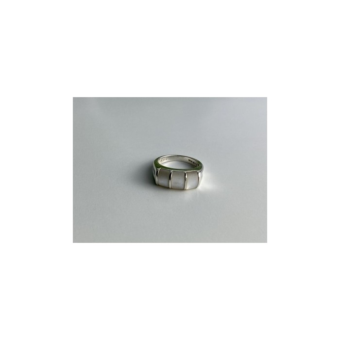 925 Sterling Silver Mother Of Pearl Ring Size 9