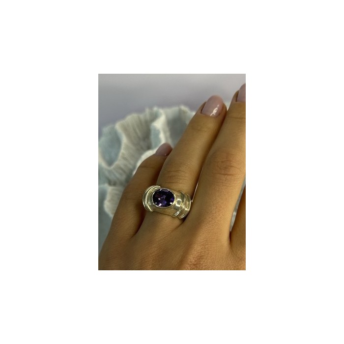 925 Sterling Silver Amethyst Ring Size 7