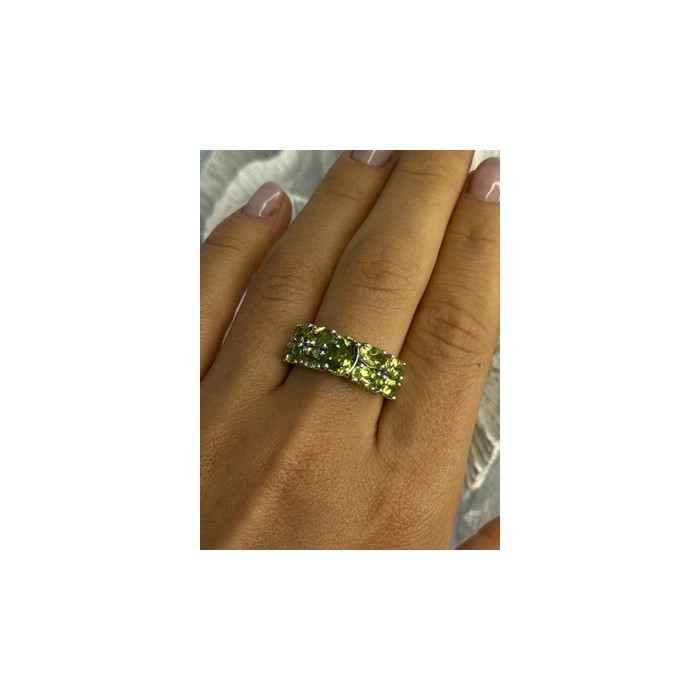 925 Sterling Silver Peridot Ring Size 8