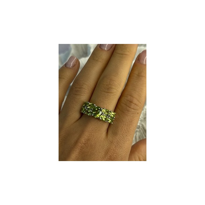 925 Sterling Silver Peridot Ring Size 8