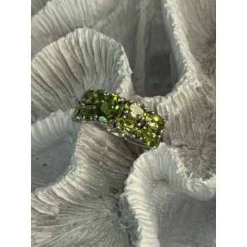 925 Sterling Silver Peridot Ring Size 8