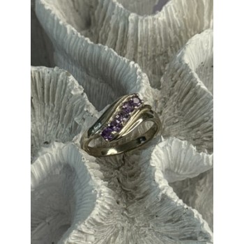 Elegant 925 Sterling Silver Amethyst Ring Size 9.5