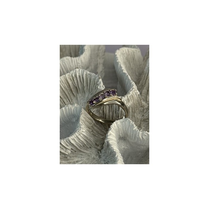 Elegant 925 Sterling Silver Amethyst Ring Size 9.5