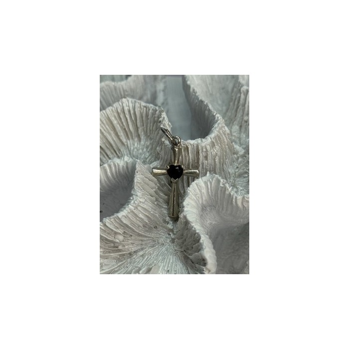 925 Sterling Silver Garnet Heart Cross Length 1.2 Inch