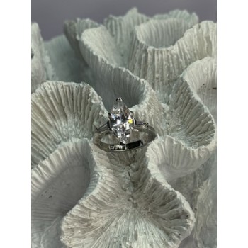 Beautiful 925 Sterling Silver CZ Ring Size 6