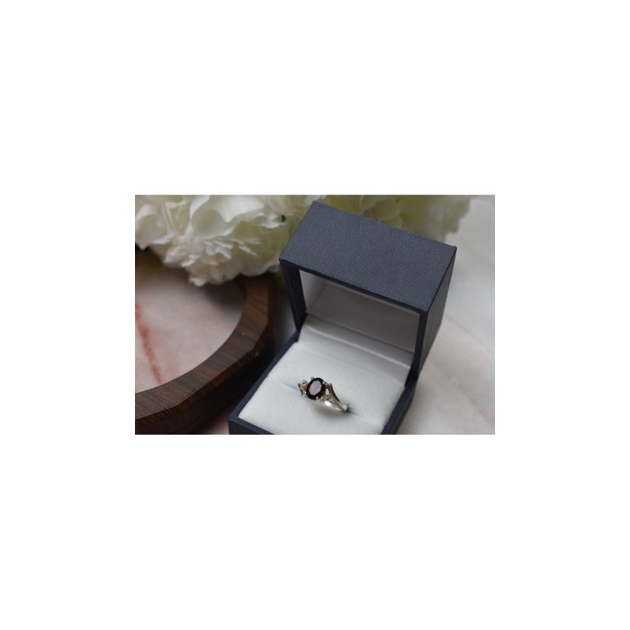 925 Sterling Silver Garnet & CZ Ring Size 6