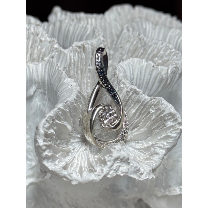 925 Sterling Silver White & Blue Topaz Pendant Length 1.1 Inch