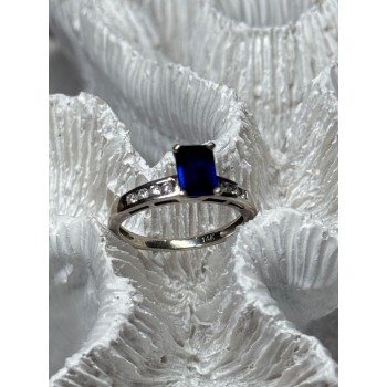 14K WHITE GOLD SAPPHIRE & DIAMONDS RING SIZE 5.5