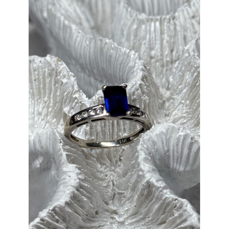 14K WHITE GOLD SAPPHIRE & DIAMONDS RING SIZE 5.5