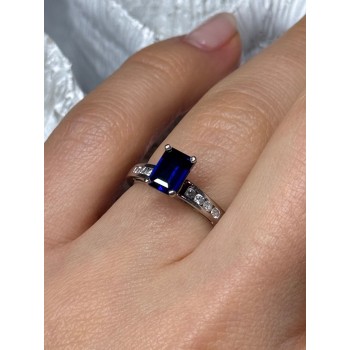 14K WHITE GOLD SAPPHIRE & DIAMONDS RING SIZE 5.5