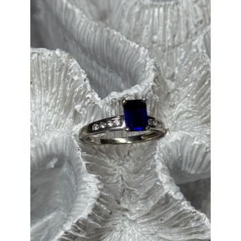 14K WHITE GOLD SAPPHIRE & DIAMONDS RING SIZE 5.5
