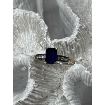 14K WHITE GOLD SAPPHIRE & DIAMONDS RING SIZE 5.5