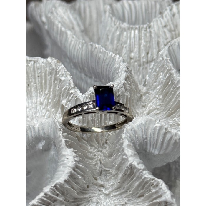 14K WHITE GOLD SAPPHIRE & DIAMONDS RING SIZE 5.5