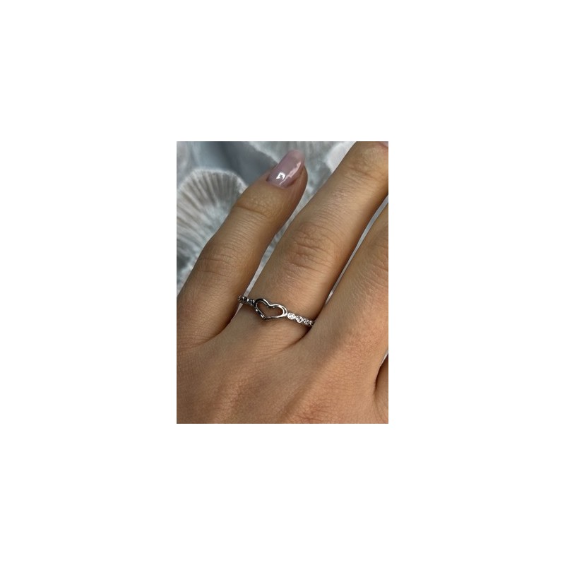 925 Sterling Silver CZ Heart Ring Size 8