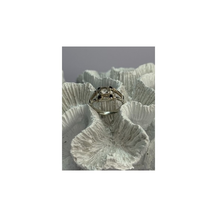 925 Sterling Silver White & Blue Sapphire Ring Size 7