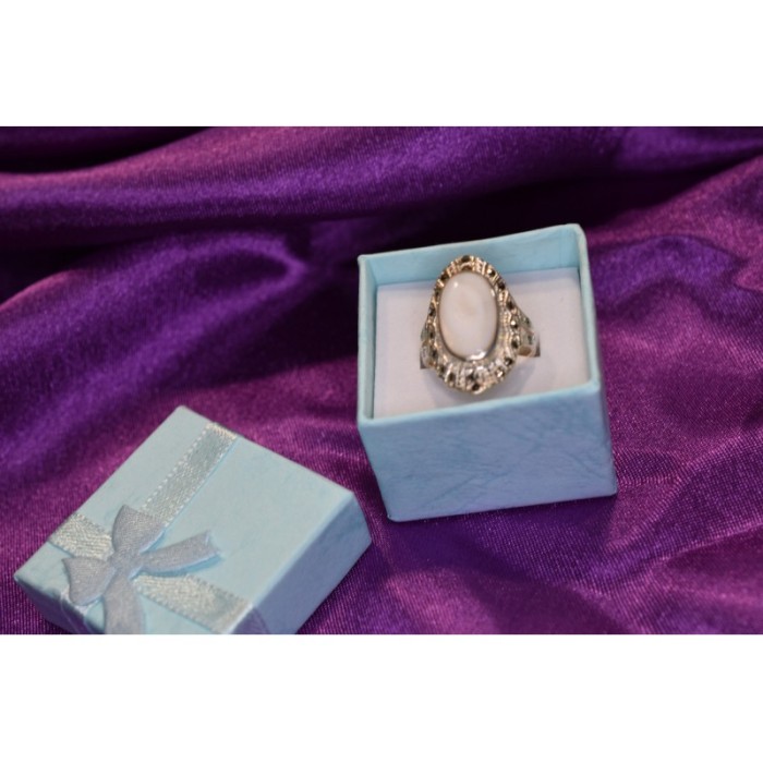 925 STERLING SILVER MOTHER OF PEARL & MARCASITES RING SIZE 6.5