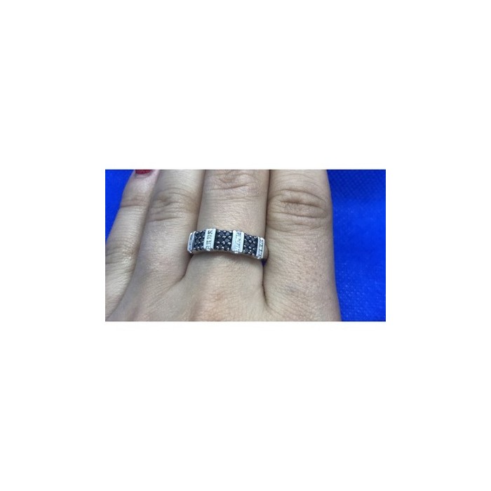 925 Sterling Silver Black Spinel Ring Size 8