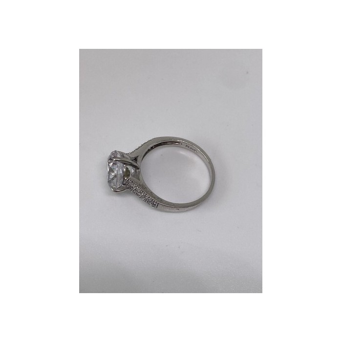 925 Sterling Silver CZ Ring Size 7.75