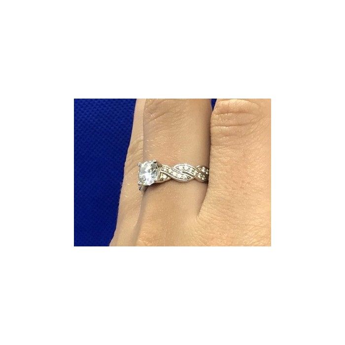 925 Sterling Silver CZ Ring Size 8