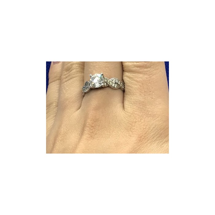 925 Sterling Silver CZ Ring Size 8