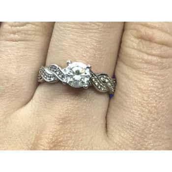 925 Sterling Silver CZ Ring Size 8