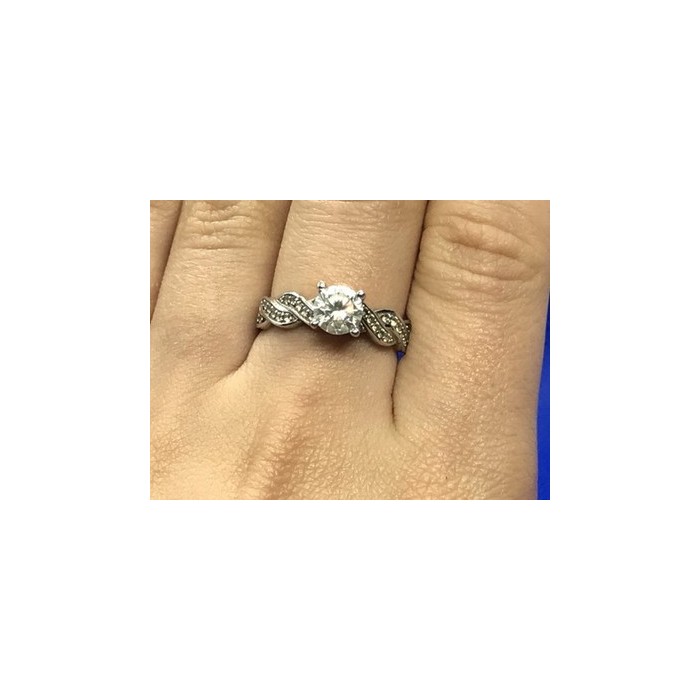 925 Sterling Silver CZ Ring Size 8