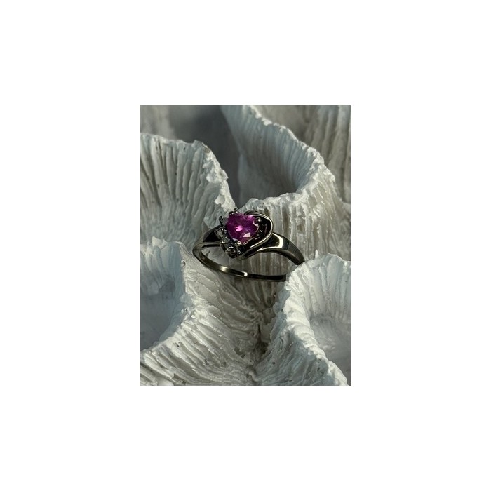 925 Sterling Silver Pink Topaz Heart Ring Size 6