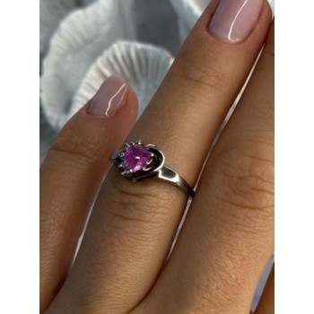 925 Sterling Silver Pink Topaz Heart Ring Size 6