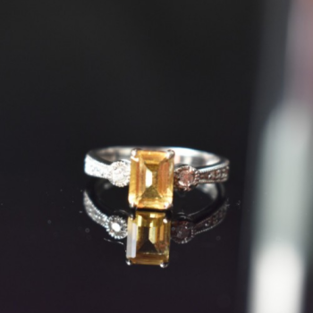 925 Sterling Silver Citrine & CZ Ring Size 8