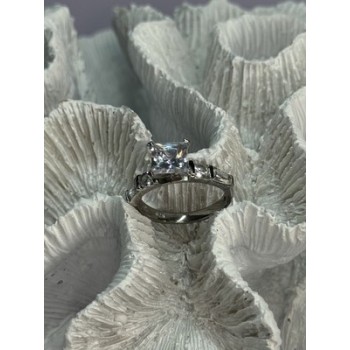 925 Sterling Silver CZ Ring Size 7.5