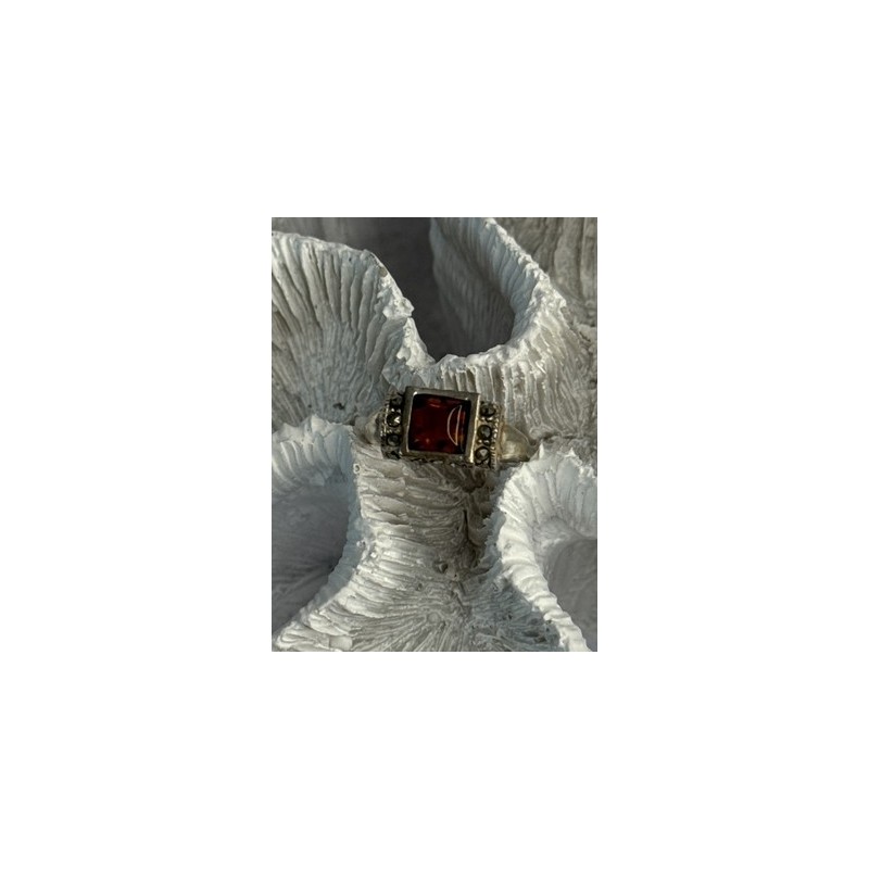 925 Sterling Silver Amber & Marcasite Ring Size 6.5