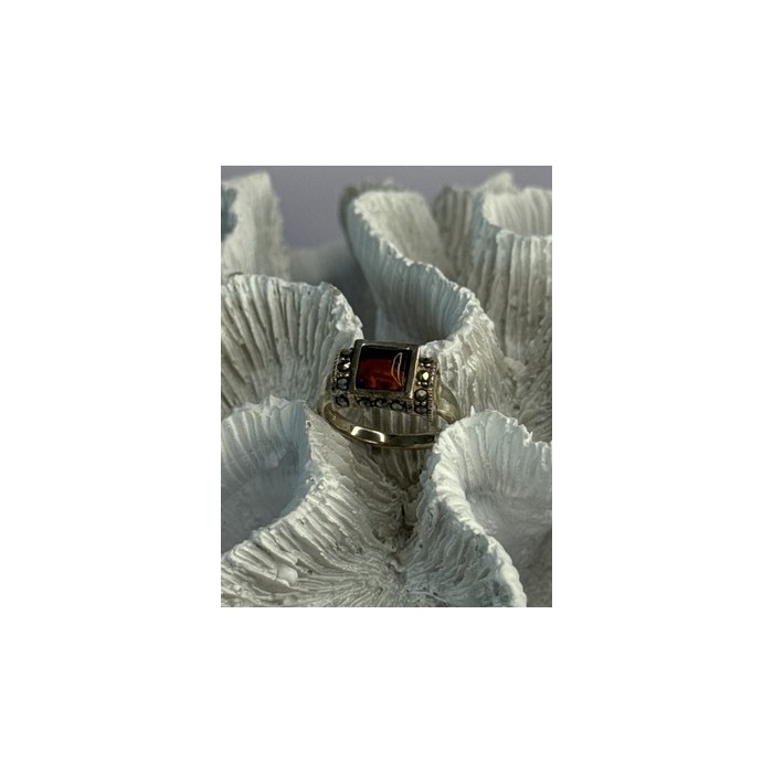 925 Sterling Silver Amber & Marcasite Ring Size 6.5