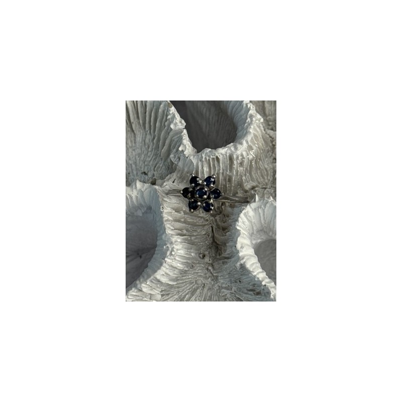 925 Sterling Silver Sapphire Flower Ring Size 6