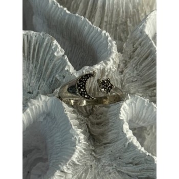 925 Sterling Silver Moon & Star Marcasite Ring Size 8